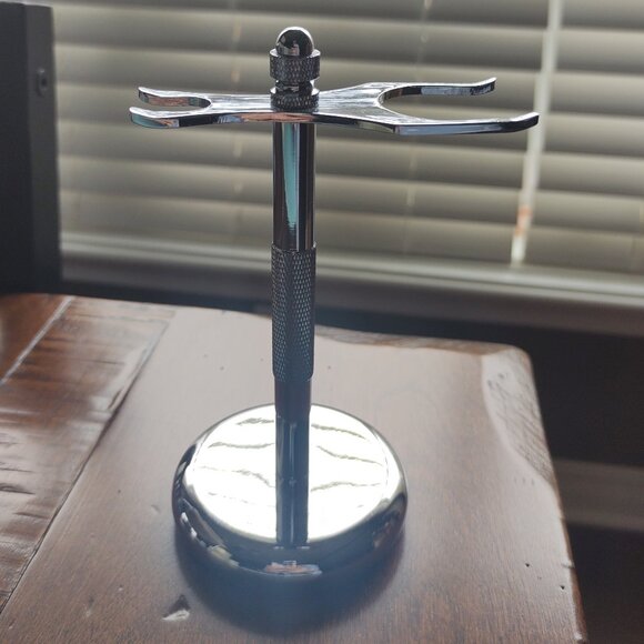 Stainless Steel Shaving Stand - Picture 3 of 3